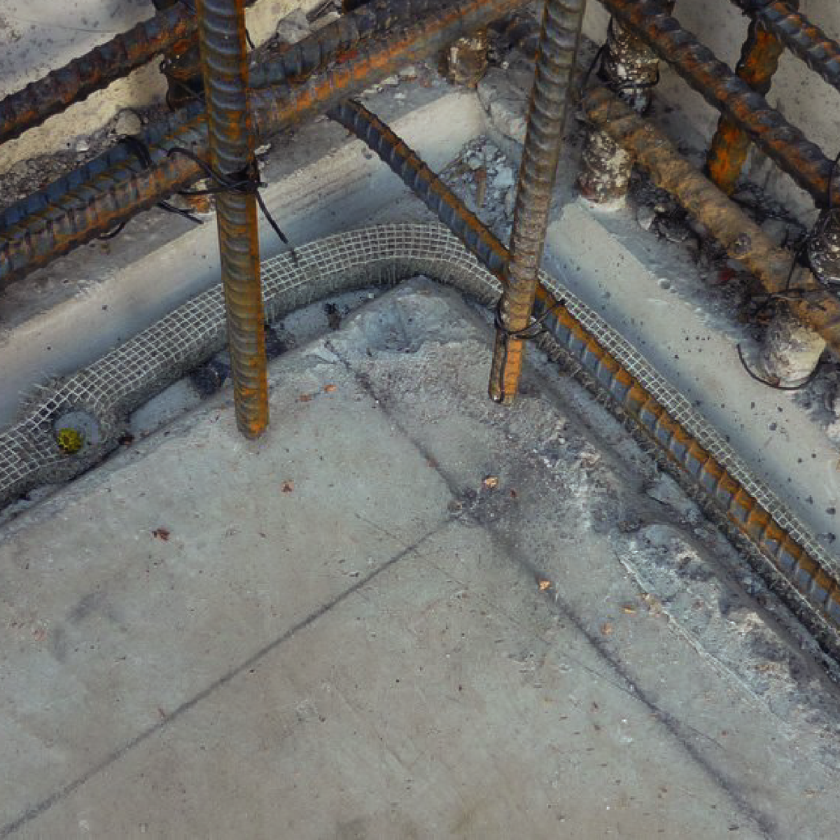 SUPERSTOPD STD 1/2" x 1" - Cordón de bentonita hidroexpansiva 61 m. Caja